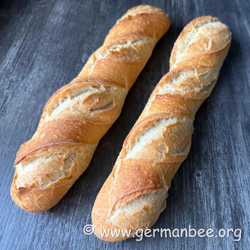 Luftiges, aromatisches Baguette