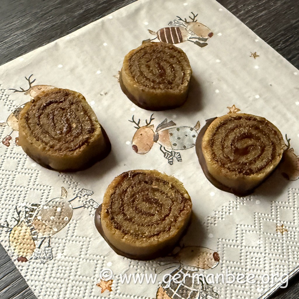Vegane Pistazien-Marzipan-Schnecken